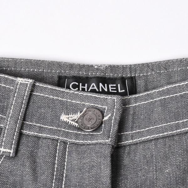 極美品 CHANEL シャネル フレアベルボトムデニムパンツ ココマーク ラインストーン グレー フレア ブーツカット P17693 ホワイトステッチ 中古 4a002149