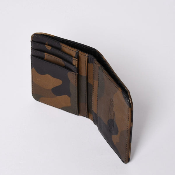 Unused CHROME HEARTS DR DIGIACOMO wallet bi-fold cross patch Digiacomo wallet camouflage used 4a002360