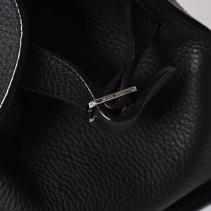 Like New THE ROW SOFT MARGAUX 10 Handbag W1190 L133 Leather Black Silver Hardware Used 4a001929