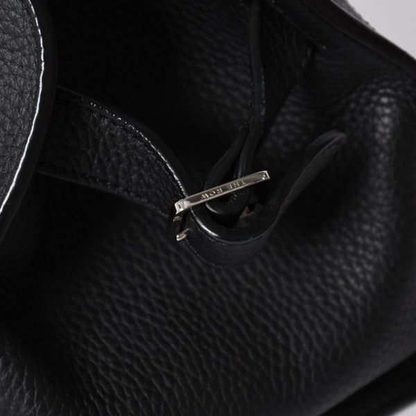 Like New THE ROW SOFT MARGAUX 10 Handbag W1190 L133 Leather Black Silver Hardware Used 4a001929