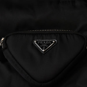極美品 PRADA プラダ ポーチ付きRe-Nylon サスペンダーパンツ トライアングルポーチ ブラック シルバー金具 サスペンダー ナイロン メタルプレート 中古 4a001962