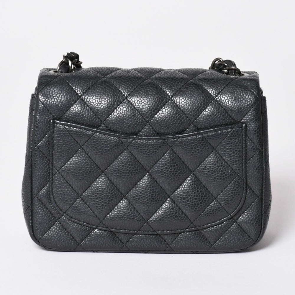 極美品 CHANEL シャネル ミニマトラッセ16 Sフラップ Sチェーンショルダーバッグ 20番台 ココマーク キャビアスキン シルバー金具 中古 4b011818