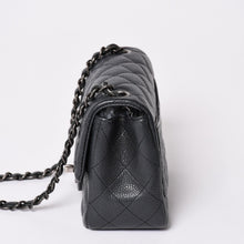 Load image into Gallery viewer, 極美品 CHANEL シャネル ミニマトラッセ16 Sフラップ Sチェーンショルダーバッグ 20番台 ココマーク キャビアスキン シルバー金具 中古 4b011818