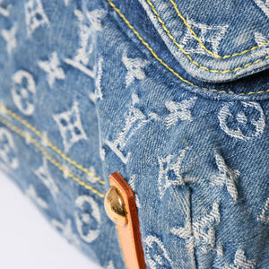 Very good condition LOUIS VUITTON Baggy GM shoulder bag M95048 Monogram denim blue gold hardware used 4a001993