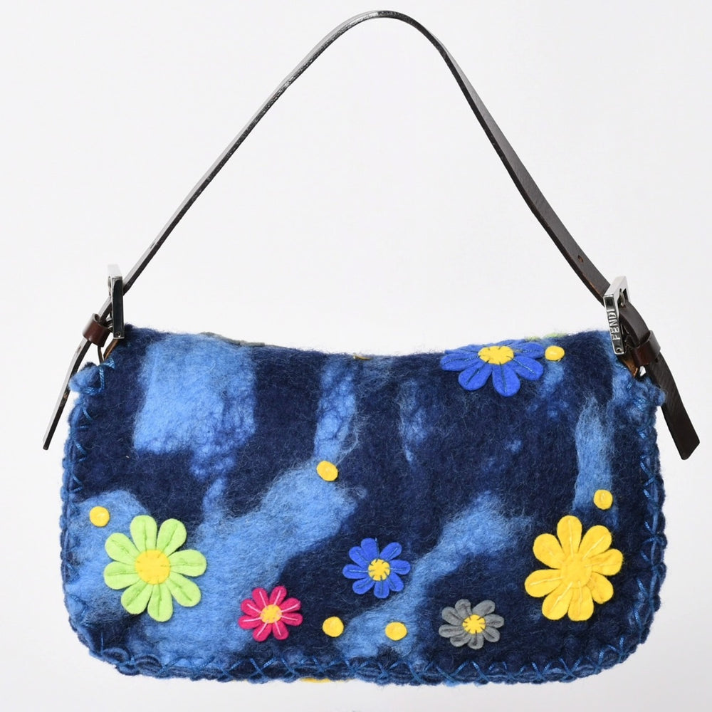 極美品 FENDI フェンディ マンマバケット ワンショルダーバッグ フェルト レザー フラワー パッチワーク ブルー シルバー金具 中古 4a001994