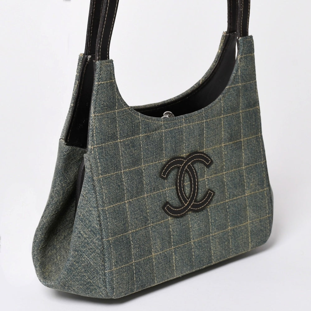 CHANEL シャネル チョコバー ワンショルダーバッグ 6番台 ココマーク パッチ デニム レザー ブルー シルバー金具 美品 中古 4a001991