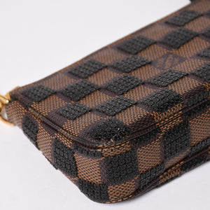 Very good condition LOUIS VUITTON Monogram Mini Pochette Accessory Damier Payette N63176 Sequins Used 4a002411