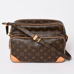 極美品 LOUIS VUITTON ルイヴィトン ナイル ショルダーバッグ M45244 モノグラム ブラウン PVC レザー ゴールド金具 中古 4a000376