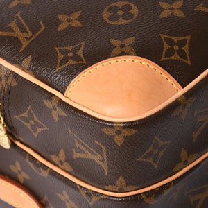 極美品 LOUIS VUITTON ルイヴィトン ナイル ショルダーバッグ M45244 モノグラム ブラウン PVC レザー ゴールド金具 中古 4a000376