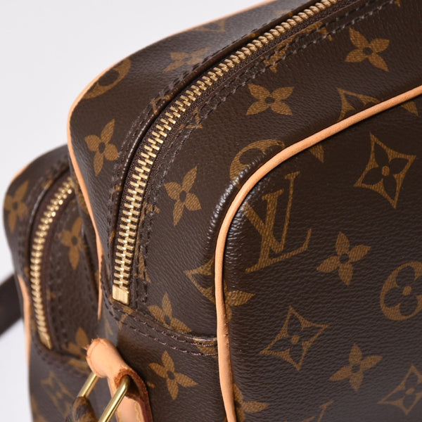 極美品 LOUIS VUITTON ルイヴィトン ナイル ショルダーバッグ M45244 モノグラム ブラウン PVC レザー ゴールド金具 中古 4a000376