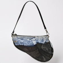 Load image into Gallery viewer, 極美品 Christian Dior クリスチャンディオール ミスディオレラデニムプリントサドルバッグ トロンプルイユ レザー キャンバス ガリアーノ期 中古 4a001997
