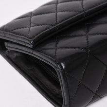 Load image into Gallery viewer, CHROME HEARTS クロムハーツ ディナーバッグ クラッチバッグ ラージクロス マトラッセ ラムスキン ブラック 美品 中古 4a002005