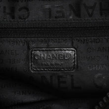 Load image into Gallery viewer, CHANEL シャネル スポーツライン ココマーク トラベルポーチ ウエストバッグ・ボディバッグ 7番台 ベージュ ブラック金具 美品 中古 4a002007