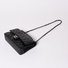 画像をギャラリービューアに読み込む, 極美品 CHANEL シャネル マトラッセ25 Wフラップ Wチェーンショルダーバッグ 26番台 キャビアスキン シルバー金具 中古 4a002029