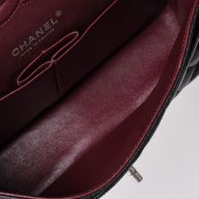 画像をギャラリービューアに読み込む, 極美品 CHANEL シャネル マトラッセ25 Wフラップ Wチェーンショルダーバッグ 26番台 キャビアスキン シルバー金具 中古 4a002029