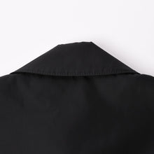 Load image into Gallery viewer, 極美品 PRADA プラダ クロップド ナイロンジップアップジャケット 292101 サイズ42 トライアングルロゴ ブラック 中古 4a001042