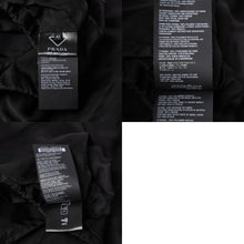 Load image into Gallery viewer, 極美品 PRADA プラダ クロップド ナイロンジップアップジャケット 292101 サイズ42 トライアングルロゴ ブラック 中古 4a001042