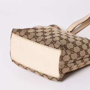 極美品 GUCCI グッチ GGキャンバス トートバッグ ショルダーバッグ バケツ型 レザー アイボリー ベージュ 153361 中古 4a002913