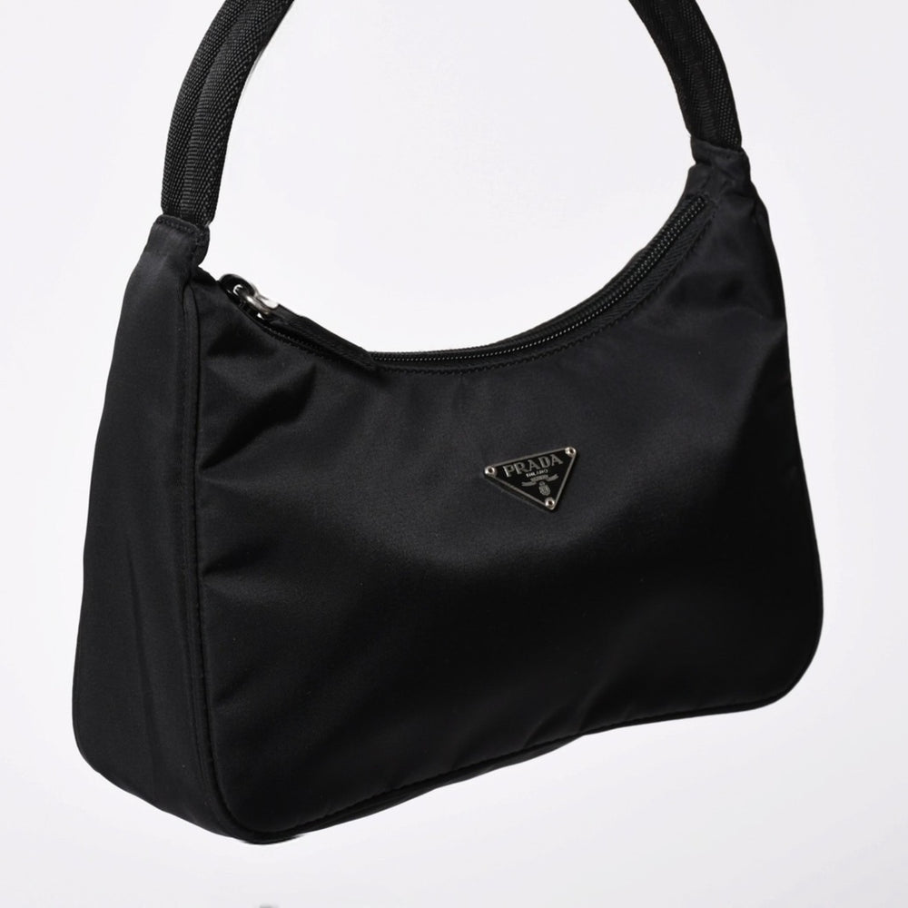 極美品 PRADA プラダ ホーボー ハンドバッグ MV515 トライアングルロゴ 三角ロゴプレート ナイロン ブラック 中古 4a002031