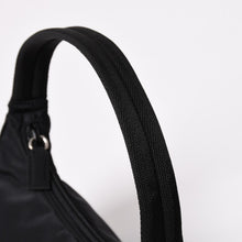 画像をギャラリービューアに読み込む, 極美品 PRADA プラダ ホーボー ハンドバッグ MV515 トライアングルロゴ 三角ロゴプレート ナイロン ブラック 中古 4a002031