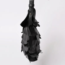 画像をギャラリービューアに読み込む, 極美品 YVES SAINT LAURENT イヴサンローラン サントロペ ワンショルダーバッグ ブラック フリル レザー ロゴ 肩掛け 132244 ゴールド金具 中古 4a002027