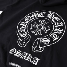 画像をギャラリービューアに読み込む, 新品未使用 CHROME HEARTS クロムハーツ ジップアップフーディー パーカー サイズL ホースシュー ダガージップ 大阪限定 新型 中古 4a002434