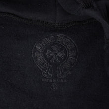 画像をギャラリービューアに読み込む, 新品未使用 CHROME HEARTS クロムハーツ ジップアップフーディー パーカー サイズL ホースシュー ダガージップ 大阪限定 新型 中古 4a002434