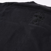 画像をギャラリービューアに読み込む, CHROME HEARTS クロムハーツ 半袖Tシャツ サイズS CHクロス ダガー ブラック 刺繍 東京限定モデル 美品 中古 4a001532