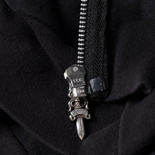画像をギャラリービューアに読み込む, CHROME HEARTS クロムハーツ ジップアップフーディー パーカー ホースシュー ダガージップ ブラック 大阪限定 新型 美品 中古 4a002433