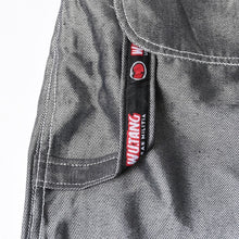Load image into Gallery viewer, 新品未使用 WU-TANG URBAN MILITIA ウータン アーバンミリタリー バギーデニムパンツ サイズ34 シルバー 刺繍 デッドストック 中古 4a004737