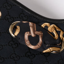 画像をギャラリービューアに読み込む, 極美品 GUCCI グッチ スカーフ ワンショルダー GGキャンバス ショルダーバッグ ブラック 155562 ゴールド金具 中古 4a002074