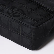 Load image into Gallery viewer, 極美品 CHANEL シャネル ニュートラベルライン Sフラップ Wチェーンショルダーバッグ A15285 7番台 ココマーク チョコバー 中古 4a002412