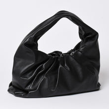 Load image into Gallery viewer, 極美品 BOTTEGA VENETA ボッテガヴェネタ レザー ハンドバッグ ザ ショルダー ポーチ ハンドバッグ ブラック 610524 中古 4a002086