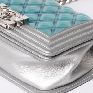 CHANEL シャネル BOY CHANEL 20 ボーイシャネル 20 チェーンショルダーバッグ A67085 25番台 パテント レザー シルバー 美品 中古 4a002378