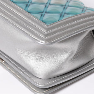 CHANEL シャネル BOY CHANEL 20 ボーイシャネル 20 チェーンショルダーバッグ A67085 25番台 パテント レザー シルバー 美品 中古 4a002378