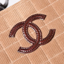 Load image into Gallery viewer, CHANEL シャネル チョコバーライン ワンショルダーバッグ 6番台 ココマーク パッチ パテント コーデュロイ がま口 美品 中古 4a002797