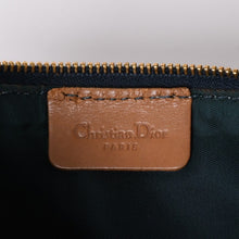 画像をギャラリービューアに読み込む, 極美品 Christian Dior クリスチャンディオール サドルポーチ アクセサリーポーチ MC0031 キャンバス レザー シルバー ゴールド金具 中古 4a002089
