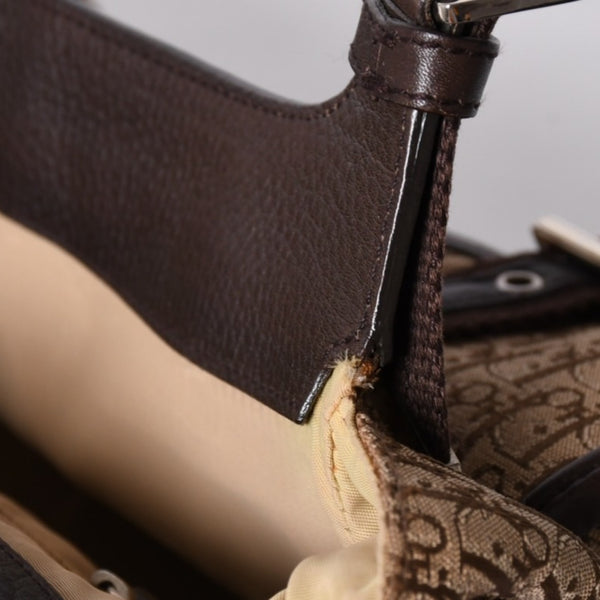 Christian Dior Trotter Canvas Street Chic Shoulder Bag Trotter Pattern Beige Brown 13-BM-0075 Monogram Good Condition Used 4a002101