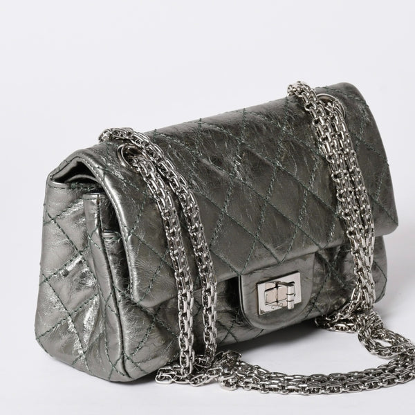 Very Good Condition CHANEL 2.55 W Flap W Chain Shoulder Bag AS0874 No. 11 Vintage Calfskin Metallic Green Used 4a002128