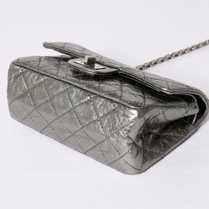 Very Good Condition CHANEL 2.55 W Flap W Chain Shoulder Bag AS0874 No. 11 Vintage Calfskin Metallic Green Used 4a002128