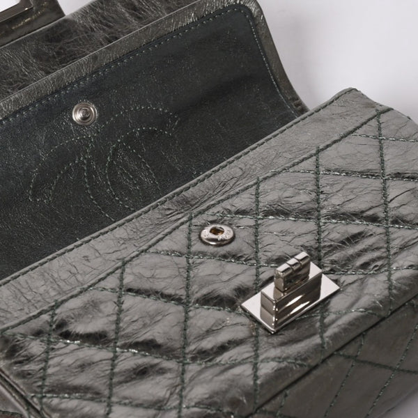 Very Good Condition CHANEL 2.55 W Flap W Chain Shoulder Bag AS0874 No. 11 Vintage Calfskin Metallic Green Used 4a002128