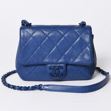 画像をギャラリービューアに読み込む, 極美品 CHANEL シャネル Sフラップ Sチェーンショルダーバッグ AS1784 29番台 ココマーク キャビアスキン ブルー 中古 4a002129