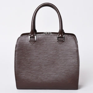 Very Good Condition LOUIS VUITTON Epi Pont Neuf Handbag M5205D Epi Leather Mocha Silver Hardware Used 4a002104