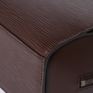 Very Good Condition LOUIS VUITTON Epi Pont Neuf Handbag M5205D Epi Leather Mocha Silver Hardware Used 4a002104
