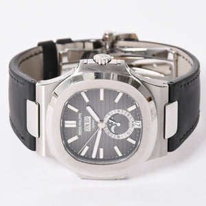 Very Good Condition PATEK PHILIPPE Patek Philippe Nautilus 5711G-001 Nautilus Black Dial SS Watch 2020 Guarantee Included Used 4a002318