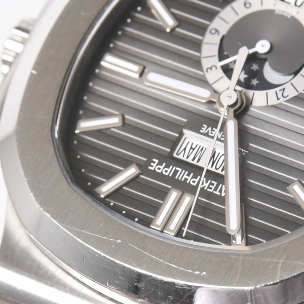Very Good Condition PATEK PHILIPPE Patek Philippe Nautilus 5711G-001 Nautilus Black Dial SS Watch 2020 Guarantee Included Used 4a002318