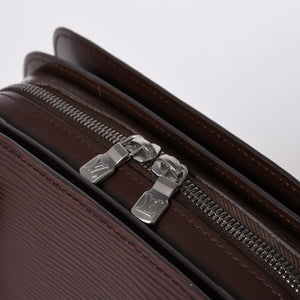 Very Good Condition LOUIS VUITTON Epi Pont Neuf Handbag M5205D Epi Leather Mocha Silver Hardware Used 4a002104