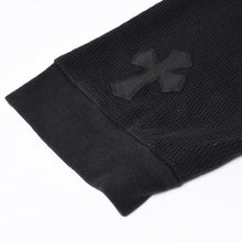 画像をギャラリービューアに読み込む, CHROME HEARTS クロムハーツ クロスパッチサーマルクルーネックカットソー レザークロスパッチ ブラック サーマル ロンT カットオフ ワッフル地 美品 中古 4a002112