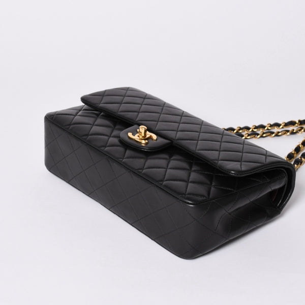 極美品 CHANEL シャネル マトラッセ25 Wフラップ Wチェーンショルダーバッグ 7番台 ココマーク ラムスキン ブラック ゴールド金具 中古 4a000622