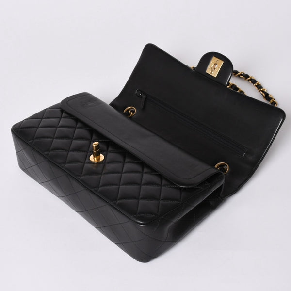 極美品 CHANEL シャネル マトラッセ25 Wフラップ Wチェーンショルダーバッグ 7番台 ココマーク ラムスキン ブラック ゴールド金具 中古 4a000622